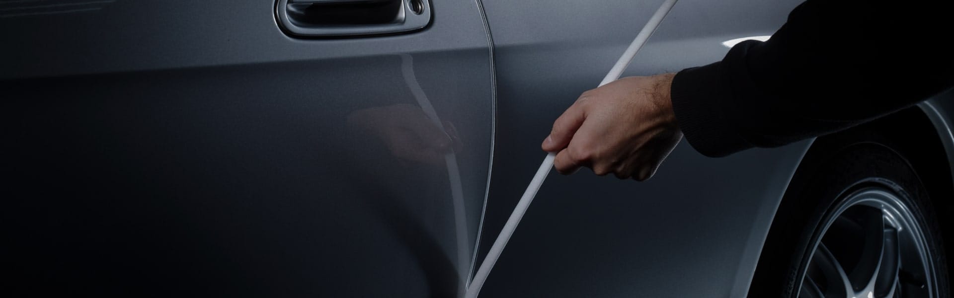 Automotive Uses for Single-sided vs. Double-sided Foam Tapes